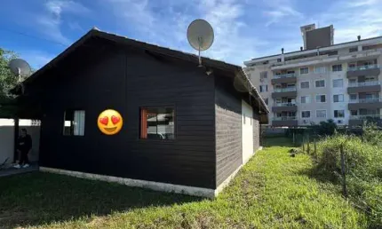 Casa com 2 quartos à venda na Rua Flores, 19, Praia de Fora, Palhoça