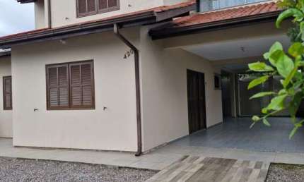 Casa Sobrado para aluguel anual, na Praia do Sonho, Palhoça/SC