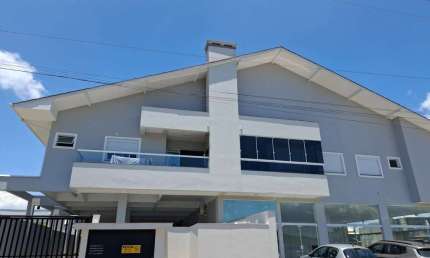 Apartamento para Aluguel Anual em Praia da Pinheira, Palhoça/SC