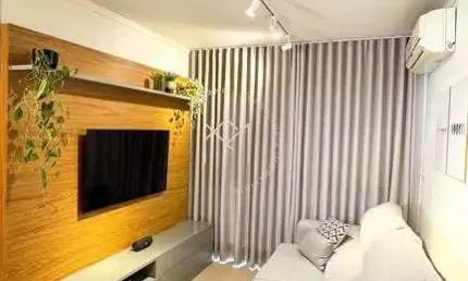 Apartamento Semi Mobiliado com 2 Dormitórios e 3 Ar-Condicionados no Bairro Goiá