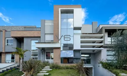 Casa em Condomínio, 4 quartos, 385 m² privativos, 4 vagas de garagem, no Uberaba, Curitiba - PR.