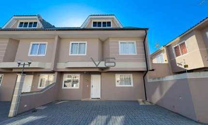 Casa em Condomínio, com 3 quartos, 124 m² privativos, 2 vagas de garagem, no Boqueirão, Curitiba - PR.