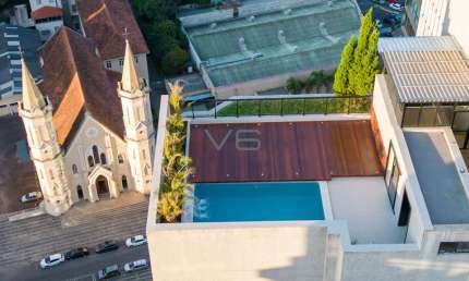 Apartamento Cobertura Triplex, com 4 quartos, 548 m² privativos, 4 vagas de garagem, no Cabral, Curitiba - PR.