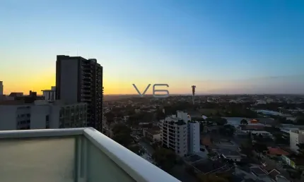 Cobertura Duplex mobiliada de 3 Quartos com Suíte, 227 m² privativos, 3 vagas de garagem, em localização privilegiada no bairro no Bigorrilho em Curitiba