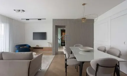 Apartamento Alto Padrão, com 2 quartos, 107 m² privativos, 2 vagas de garagem, no Cabral, Curitiba - PR.