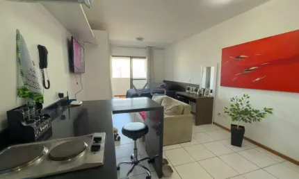Apartamento studio mobiliado com 33 m² privativos, no centro de curitiba - pr.