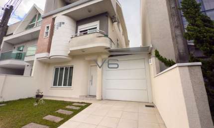 Casa em Condomínio com 156 m² privativos, 3 quartos, 2 vagas de garagem, no Pinheirinho, Curitiba - PR.
