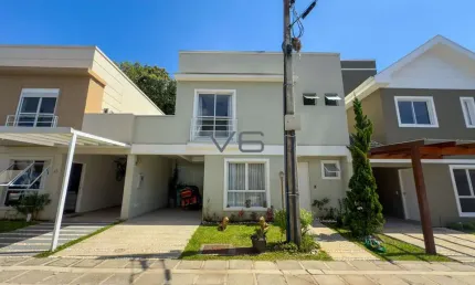 Casa em condomínio com 127.28m² privativos, 03 quartos, 2 vagas de garagem, no Barreirinha, Curitiba - PR.