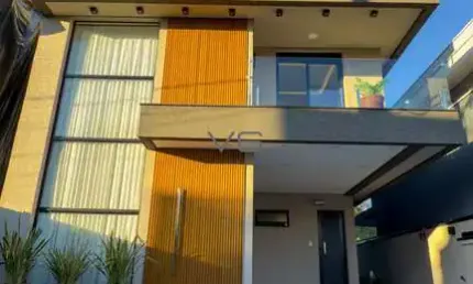 Casa Alto Padrão,  com 167m² privativos, 3 quartos, 2 vagas de garagem, no Umbará, Curitiba-PR