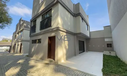 Casa Padrão com, 3 quartos, 132,39 m² privativos, 2 vagas de garagem, no Boa Vista, Curitiba-Pr