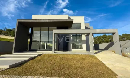 Casa com 548m², 4 suítes, 4 vagas de garagem em  Lamenha Pequena, Almirante Tamandaré-PR.