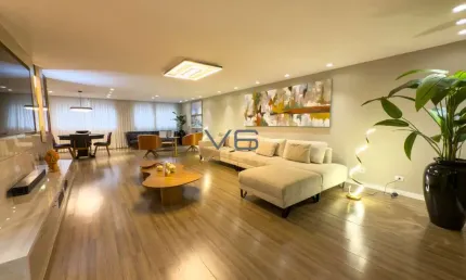 Apartamento Alto Padrão com 197m² privativos, 3 quartos, 2 vagas de garagem, no Batel, Curitiba-PR.