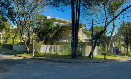 Casa alto padrão - 4 quartos - 2 suítes - 5 vagas de garagem - 453m² privativos - bigorrilho, curitiba-pr