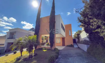 Sobrado alto padrão com 3 quartos, 330m² privativos, 7 vagas de garagem, em alphaville graciosa, pinhais-pr.