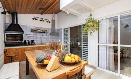 Casa em condomínio fechado com 3 quartos à venda na Rua José Michna Filho, 351, Orleans, Curitiba, 127 m2 por R$ 969.900