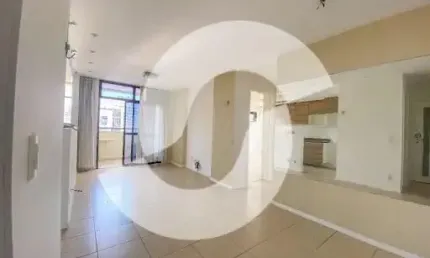 Precisando de 2 quartos com 2 vagas de garagem em Icaraí? Esse é o Imóvel perfeito pra você!
