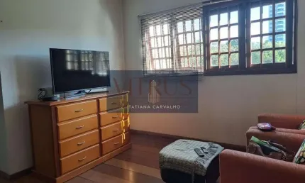 Casa Ampla com 4 Quartos e Espaço Gourmet no Jardim Paineiras