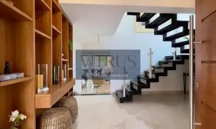 : Luxuosa Casa Estilo Americano no Alphaville Dom Pedro I - 4 Suítes e Área Gourmet