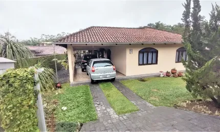 Casa com 4 quartos à venda na Rua Willy Tilp, 141, Nova Brasília, Joinville