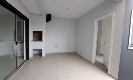 Ótimo geminado com 122m² construido com área de churrasco