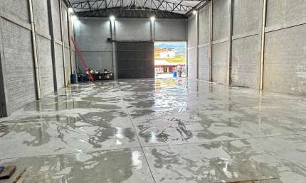 Barracão / Galpão / Depósito com 1 sala para alugar em Campo Grande, Rio de Janeiro 