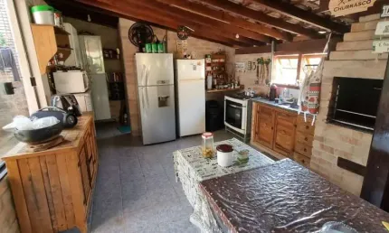 Chálé à venda de 4 dorm no camping casarão – itu/sp