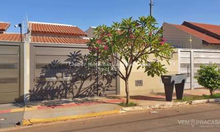 MÓVEL SEMI NOVO COM 3 QUARTOS SENDO DOIS APARTAMENTOS!