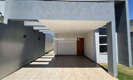 VENDA - RESIDÊNCIA TÉRREA COM PISCINA - JD. PARQUE DAS GREVILHAS