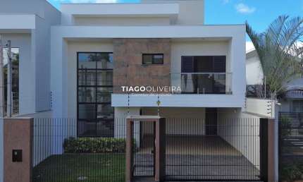 Sobrado à venda no Jardim Cidade Monções em Maringá - 03 Suítes - 225m2