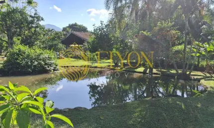 Linda Chácara de 4300m2 à Venda no Bairro Bonsucesso, Pindamonhangaba - Luxo e Liberdade no Campo