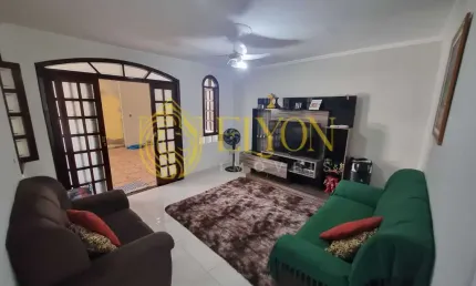 Casa com 3 quartos à venda na Vila Municipal I, Guaratinguetá 