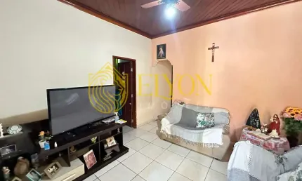 Casa com 3 quartos à venda no São Benedito, Guaratinguetá 
