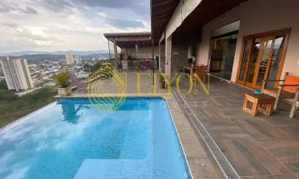 Casa à venda no Village Mantiqueira, em Guaratinguetá, com 4 domritórios