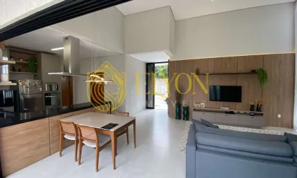 Casa Alto Padrão em Residencial Califórnia, Potim/SP