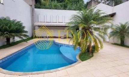 Casa Alto Padrão em Portal das Colinas, Guaratinguetá/SP