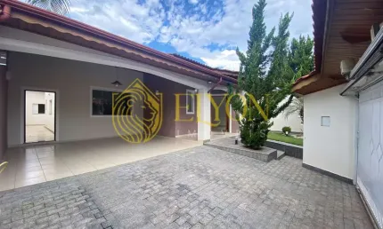 Casa com 3 quartos à venda no Portal das Colinas, Guaratinguetá 