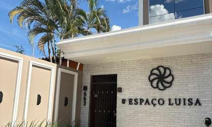 Sala comercial para alugar mensal/período na rua das Camélias - Jardim Cuiabá
