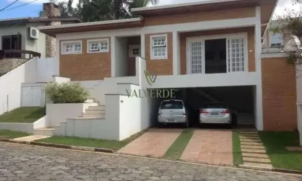 Casa em condomínio à Venda em Vila Zezé, Jacareí - SP