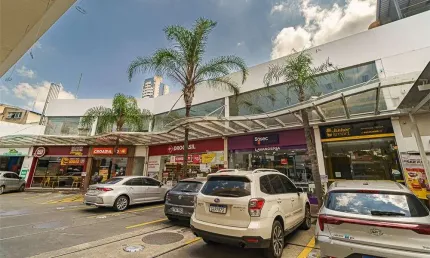 Conjunto comercial para locação em Vila Pompeia, 456m²