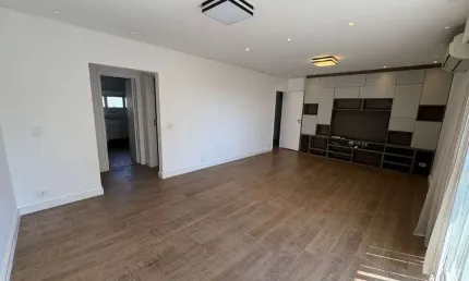 Apartamento tipo para locação em Alto de Pinheiros com 3 quartos, sendo 1 suíte, 125m²