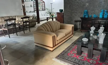 Casa tradicional na melhor localização da Enseada do Suá