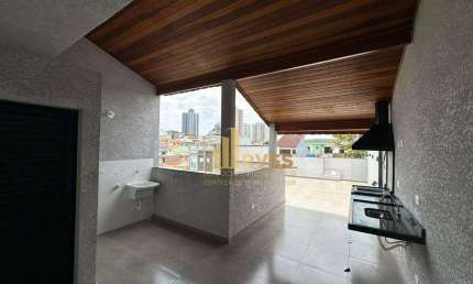 Excelente cobertura com área total de aproximadamente 106m², com dois dormitórios sendo uma suíte,
