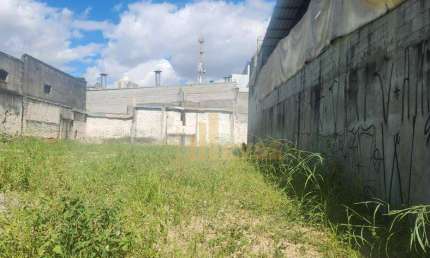 Excelente terreno 828m², plano, em localização  privilegiada