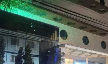 Apartamento Mobiliado (PORTEIRA FECHADA)450 m da praia, 2 Dormitórios, 1 Suíte,  Sacada,  1 vaga