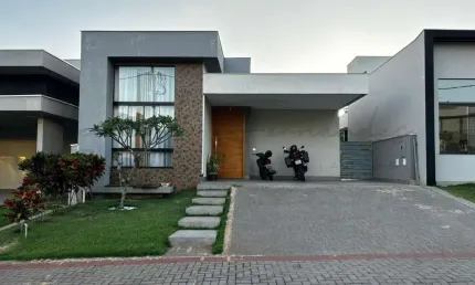 Casa em Condomínio para Venda, Gleba Simon Frazer - Condomínio Aranguá, 3 dormitórios, 1 suíte, 3 banheiros, 2 vagas
