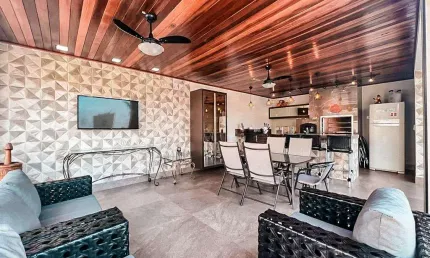 Casa de alto padrão à venda próximo a gleba palhano