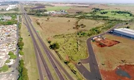 Área Comercial / Industrial de 76.000m² à venda - Adelino Simioni