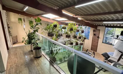 Casa com 2 dormitórios e 1 suíte, a venda na Vila Guaraciaba - 565.000,00 - Santo André/SP.