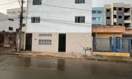Prédio para venda possui 567m² com 10 apartamentos Varjão - Brasília - DF