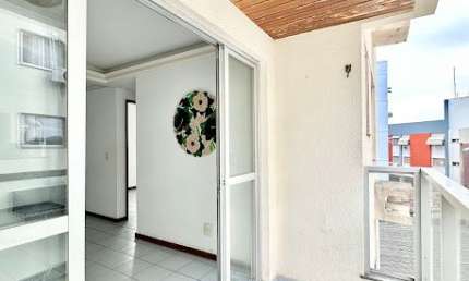 apartamento em Jardim da Penha próximo à UFES, 2 quartos, elevador.